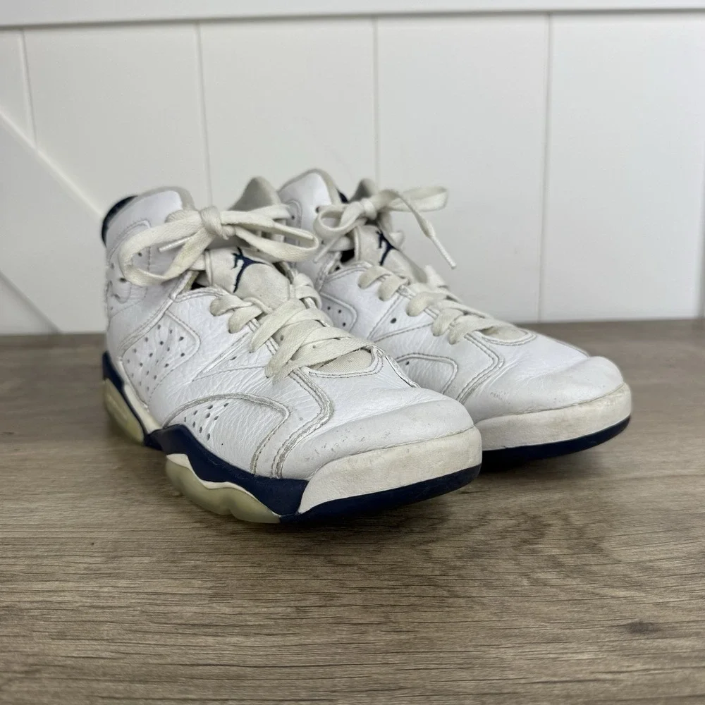 Nike Air Jordan 6 Retro Midnight Navy 384665-141‎ Size 6Y